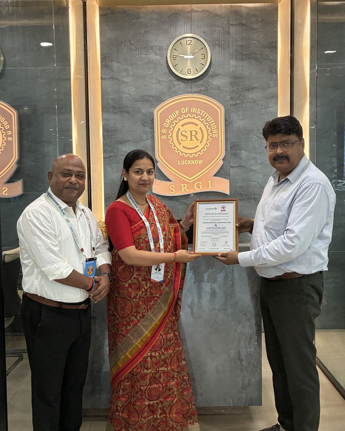 Aao Seekhe founders receiving the partnership certificate at S R Group of Institutions, Lucknow