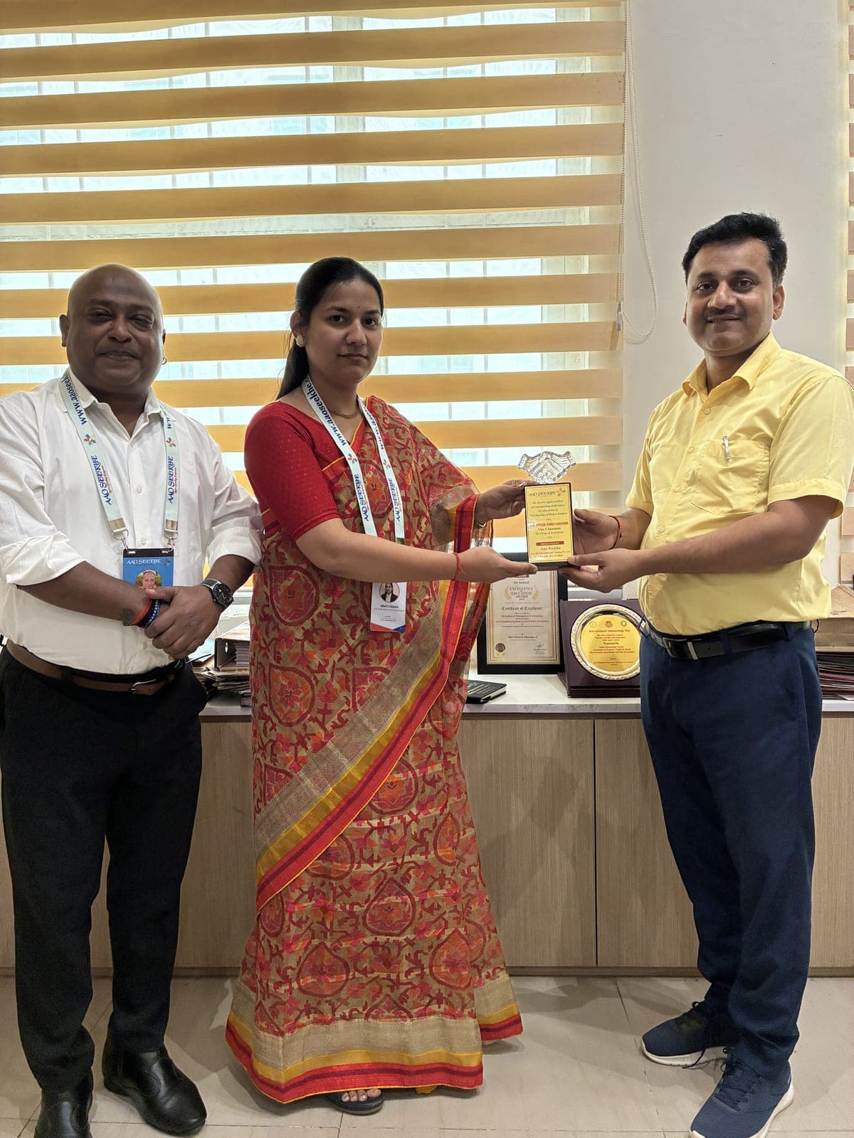 Plaque of excellence presented to Aao Seekhe at S R Group of Institutions